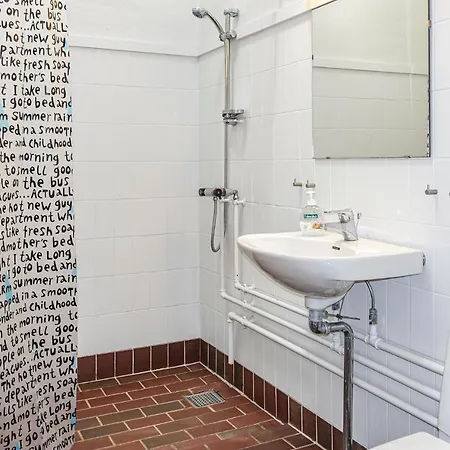 2 Bedroom Lovely In * Allinge-Sandvig