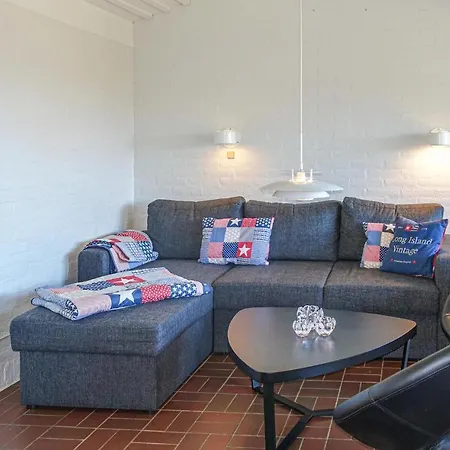 2 Bedroom Lovely In * Allinge-Sandvig